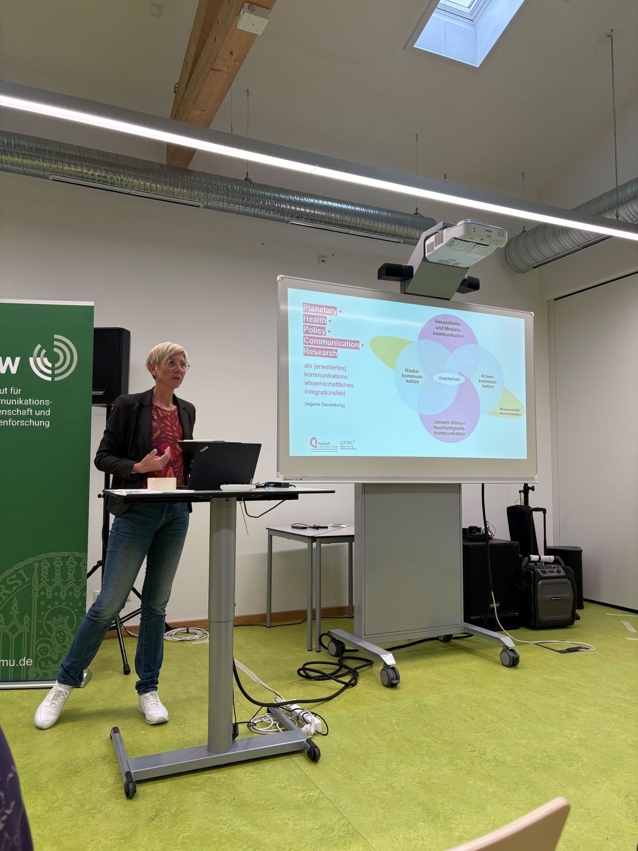 Eva Baumann auf der gemeinsame Jahrestagung der DGPuK-Fachgruppen Gesundheitskommunikation und Wissenschaftskommunikation in München